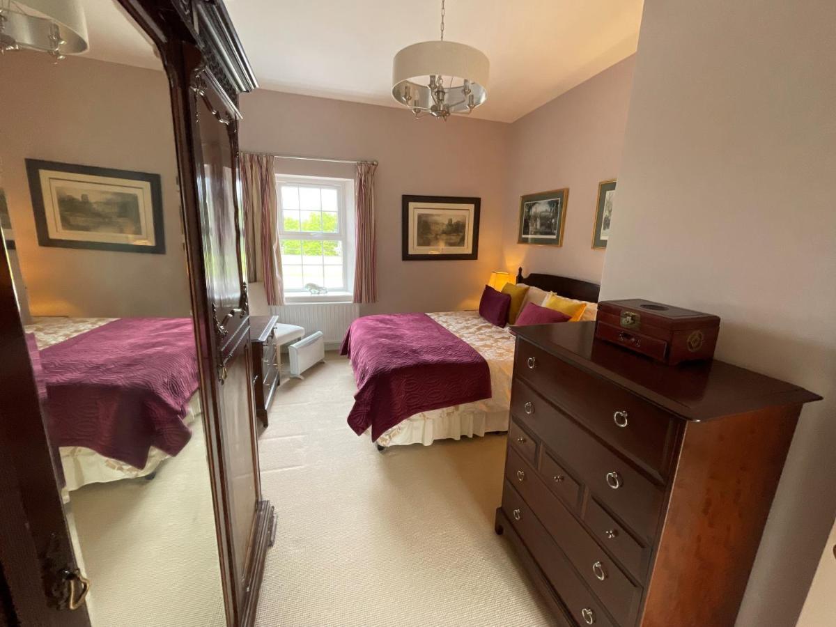 The Cottage At Riverbank Ballinamallard エクステリア 写真