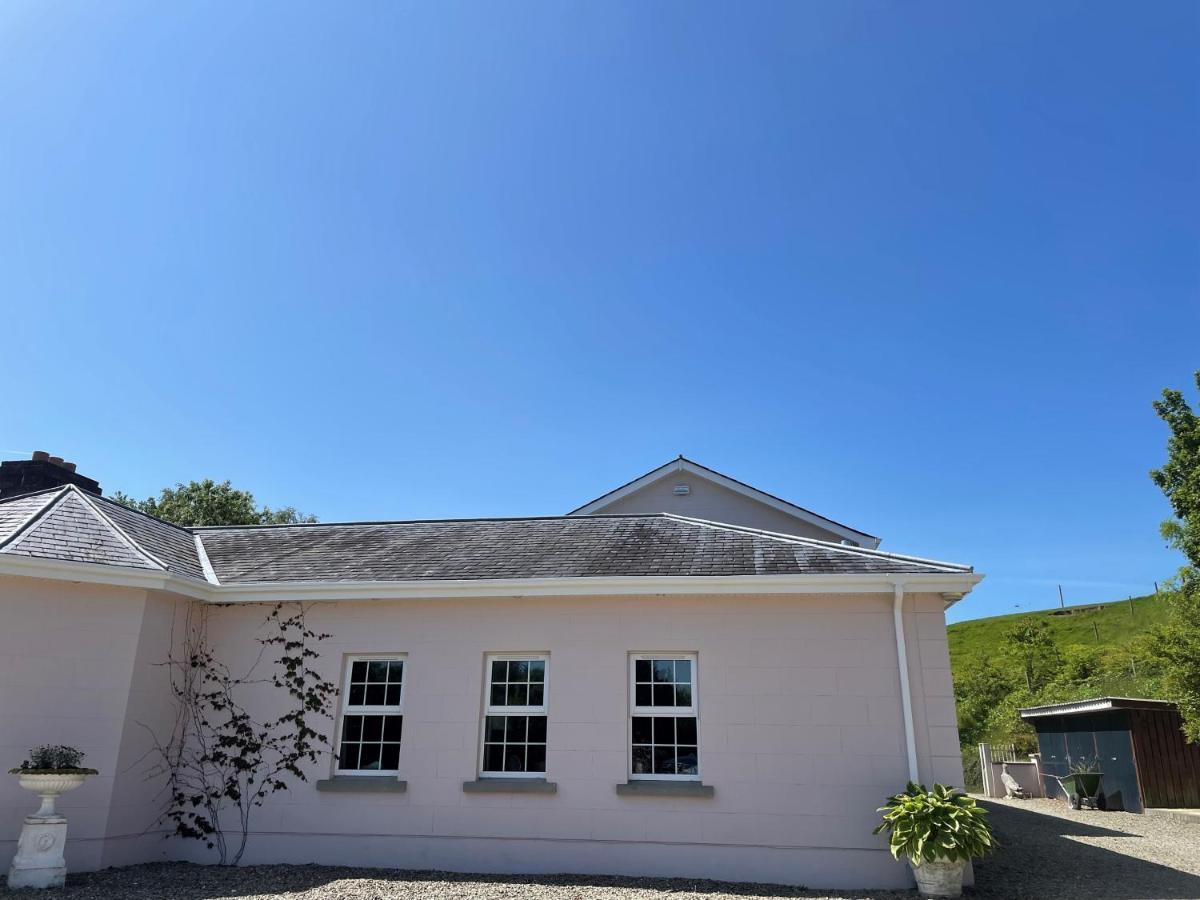 The Cottage At Riverbank Ballinamallard エクステリア 写真